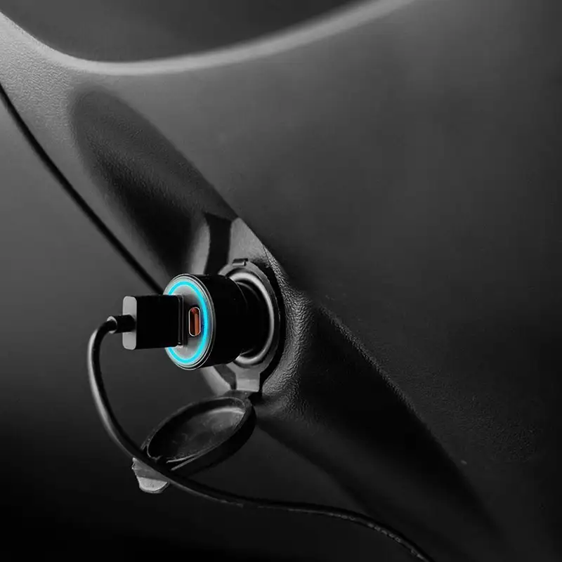 Incarcator auto quick charge USB + TIP C SKU-7744